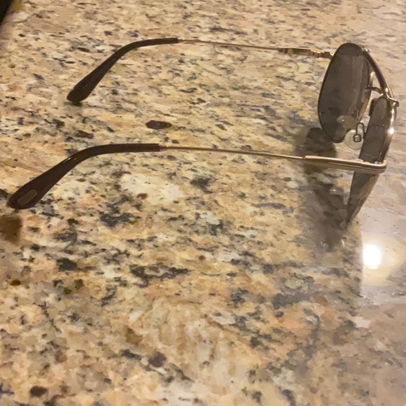 Brand knew glasses - Picture 2 of 5